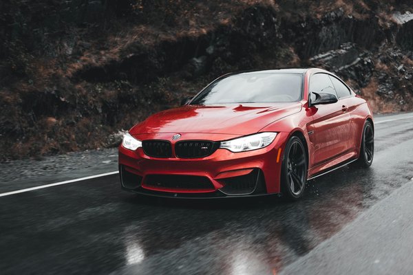 What Are the Effective Ways to Manage and Mitigate Supply Chain Risks in the UK?